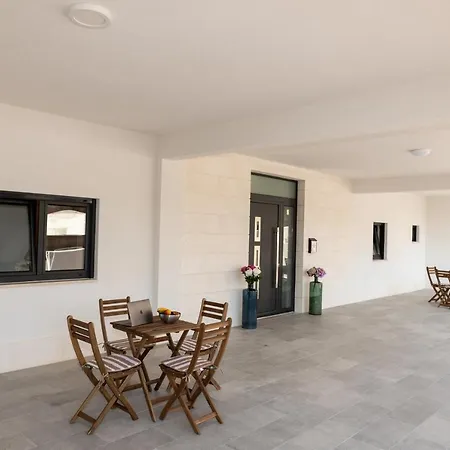 Apartment Libar *